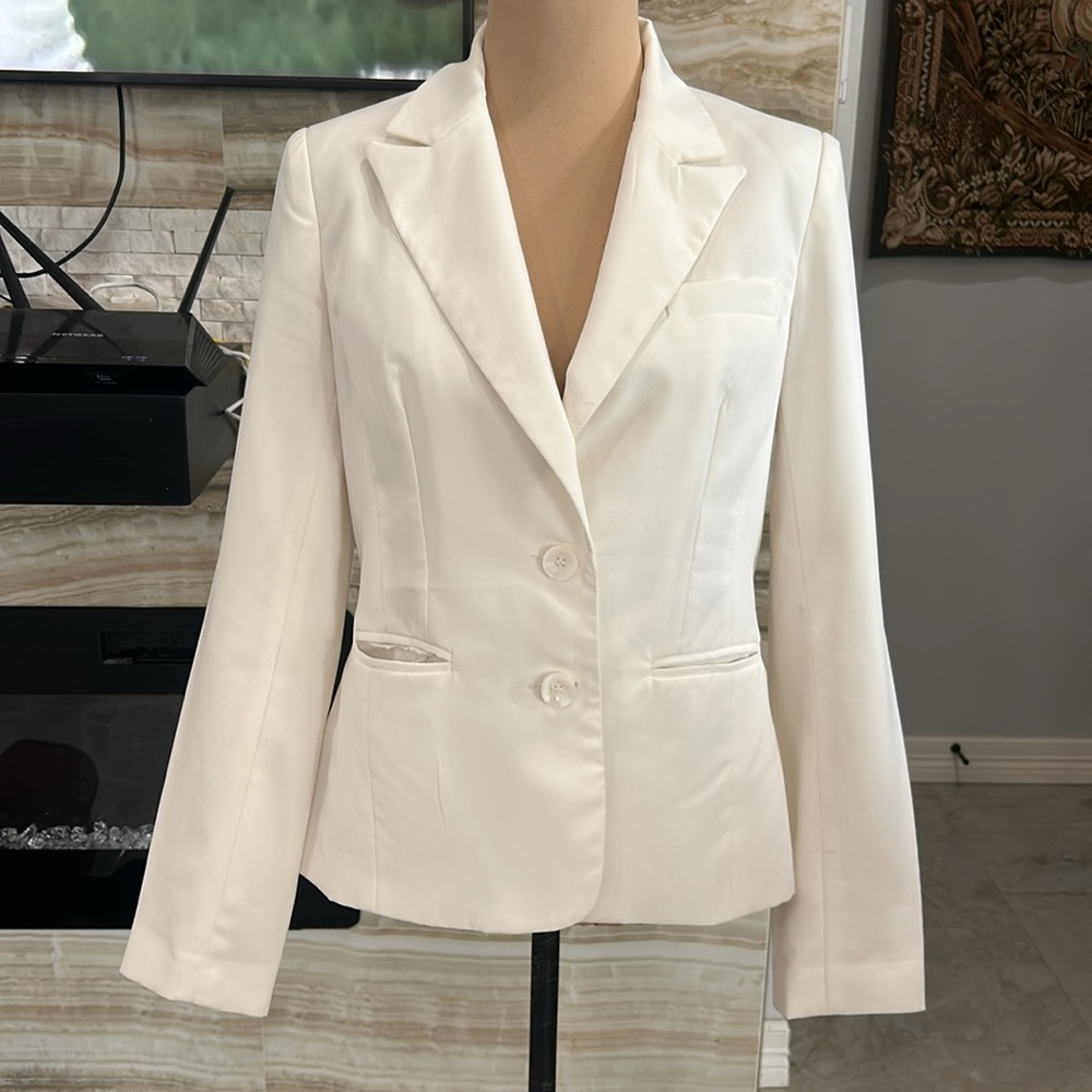 Forever 21 Off White Jacket/ Blazer. Size M